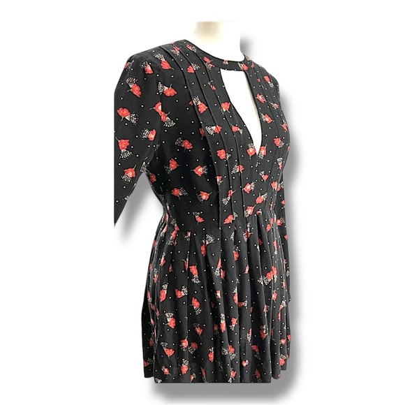 FREE PEOPLE🎄Black with Red Floral white dots keyhole front & back Long Sl SZ SP - Picture 2 of 9